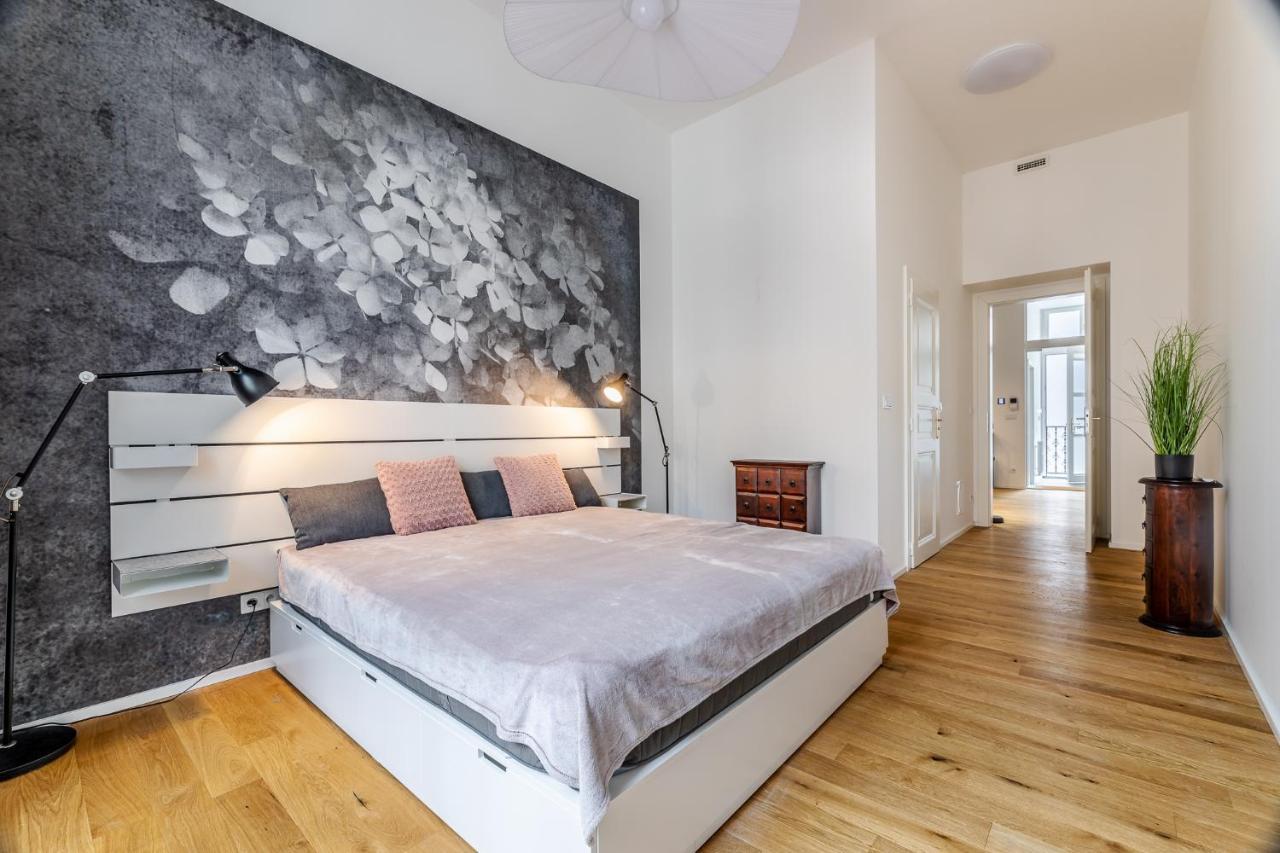 Elegant Apartments Located In The Centre Of Prague Exterior photo